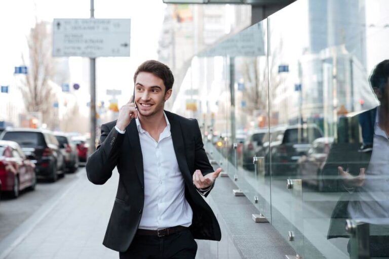 Closing Deals, Opening Doors: The Smart Way Into Business Starts With Sales in NYC