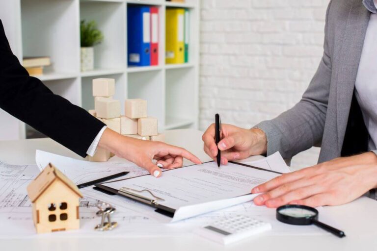 Why You Need a Real Estate Lawyer for Your Next Property Transaction
